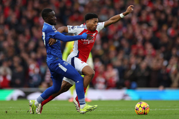 着精准的洞 着精准的洞